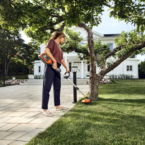 Akku-Rasenkantenschneider Husqvarna 215iL 36 V – leistungsstark, leicht und ideal für die Pflege kleiner Gärten – Bild 3